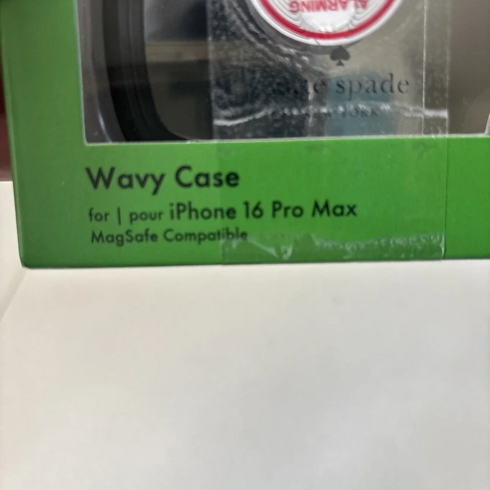 NWT‎ Kate Spade iPhone 16 Pro Max Case W/ MagSafe compatible Black Wavy